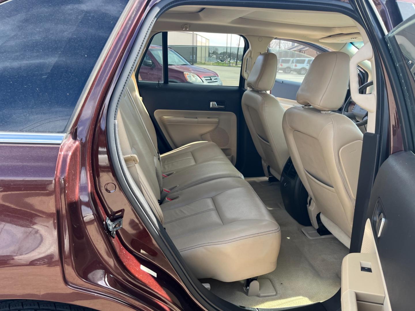 2009 BROWN /TAN Ford Edge (2FMDK39C09B) , Automatic transmission, located at 14700 Tomball Parkway 249, Houston, TX, 77086, (281) 444-2200, 29.928619, -95.504074 - Photo#12